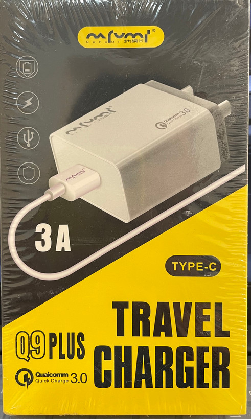شارژر دیواری آیفون نافومی مدل Q9 plus توان 45 وات به همراه کابل 3 آمپر